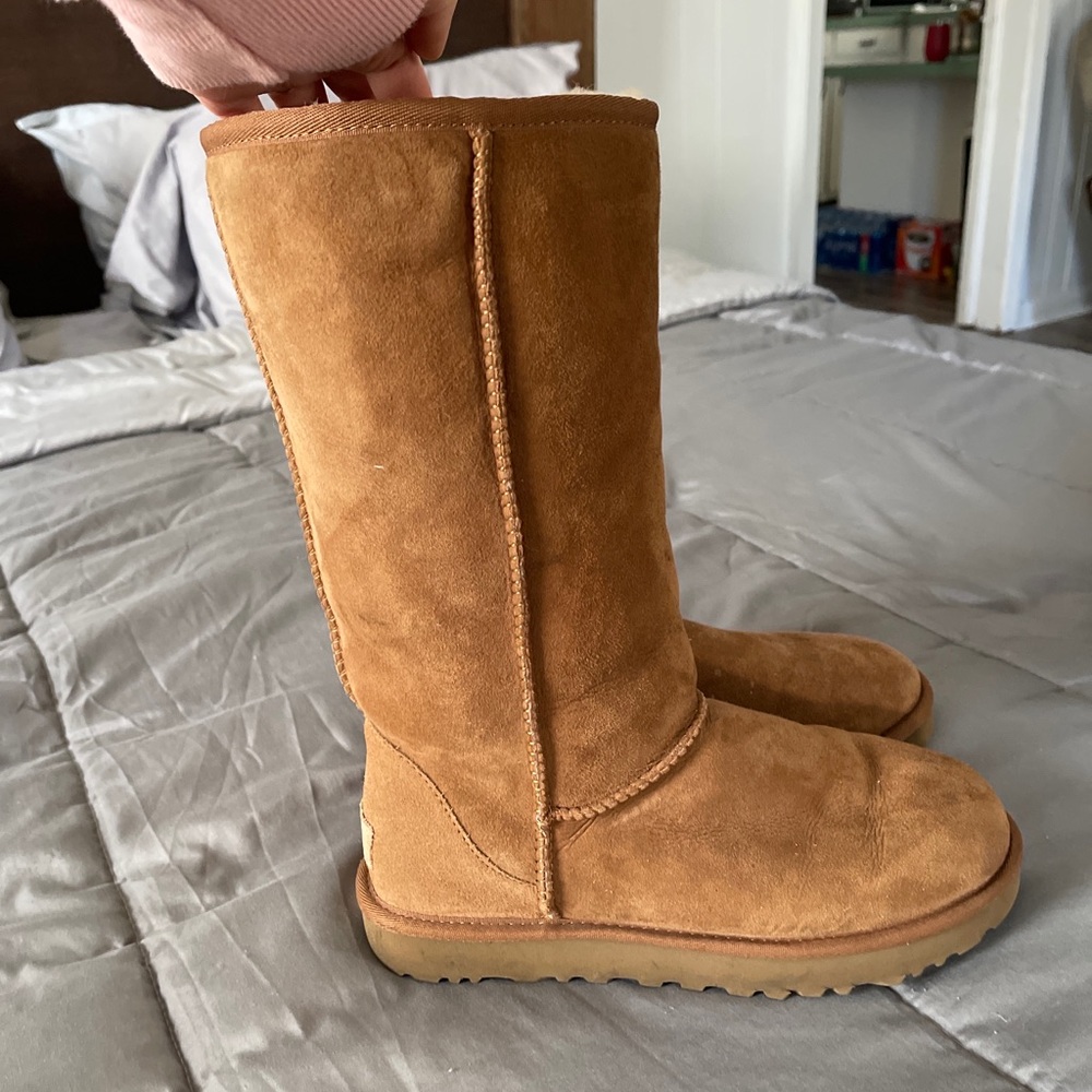 UGG boots size 8